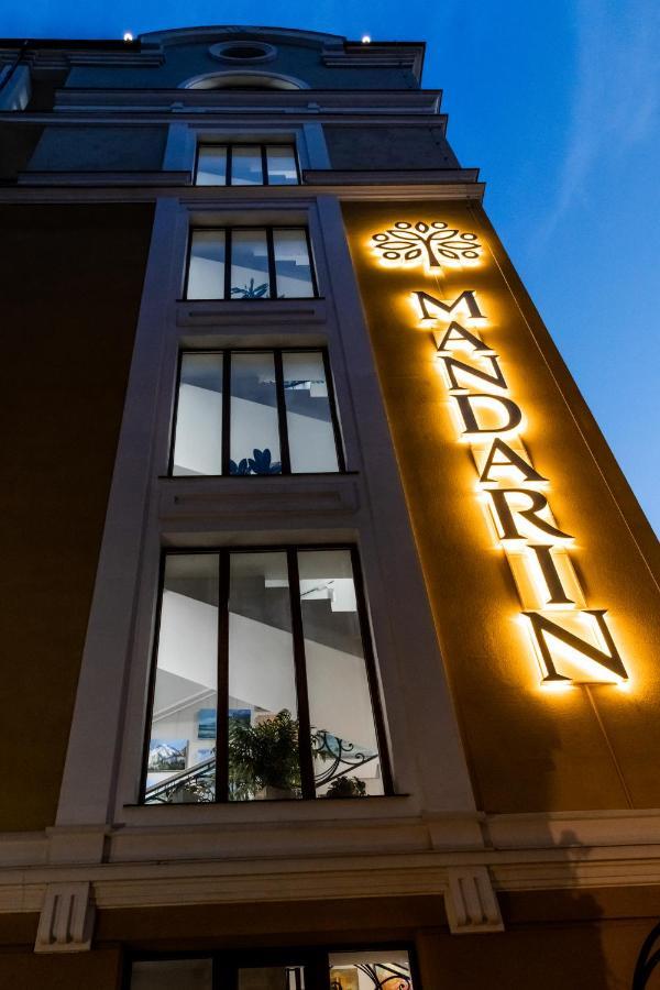 Hotel "Mandarin Clubhouse" Jarkov Exterior foto