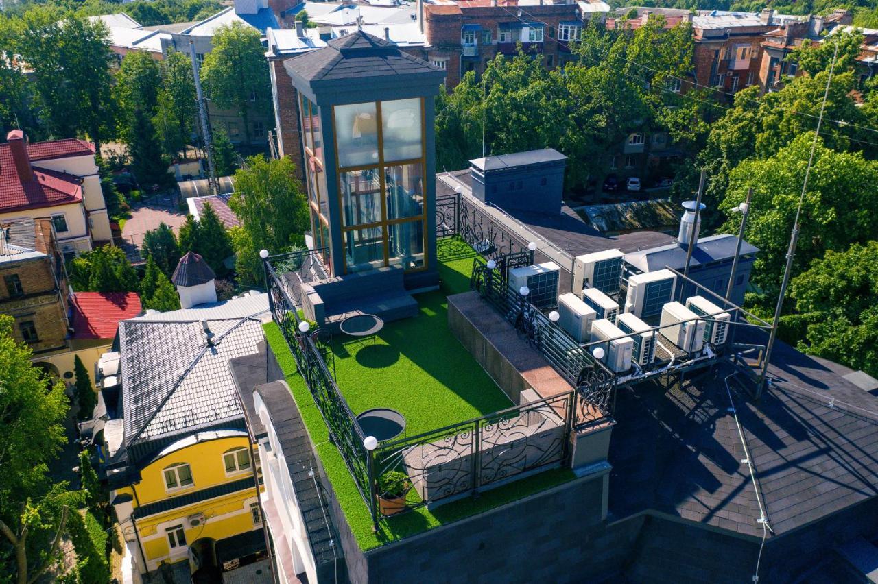 Hotel "Mandarin Clubhouse" Jarkov Exterior foto