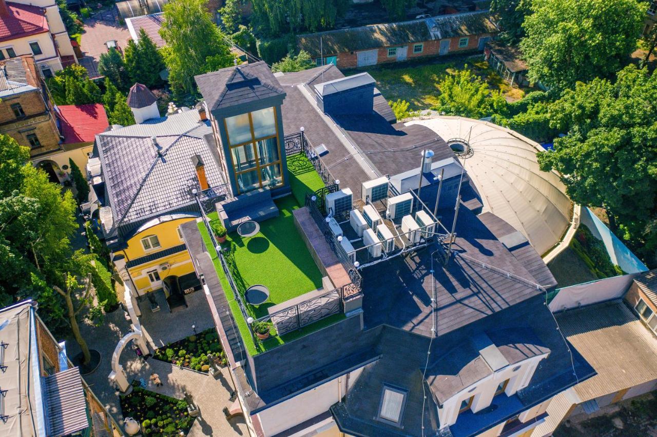 Hotel "Mandarin Clubhouse" Jarkov Exterior foto