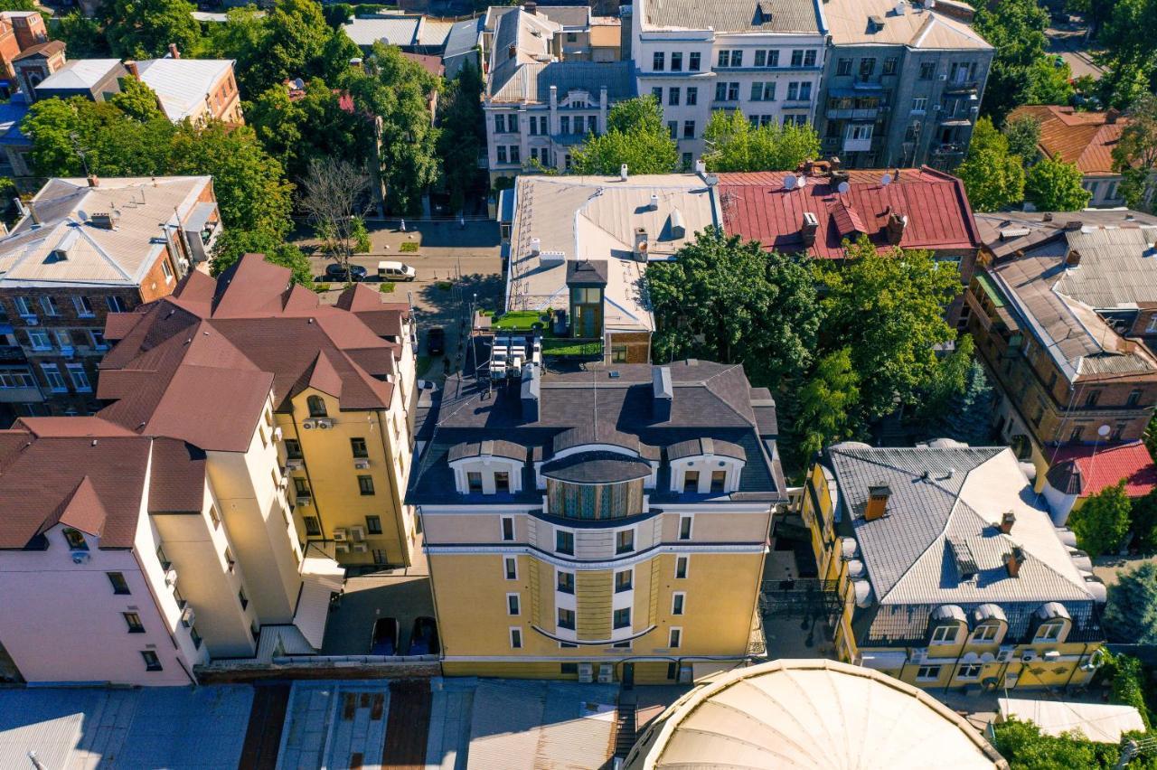 Hotel "Mandarin Clubhouse" Jarkov Exterior foto